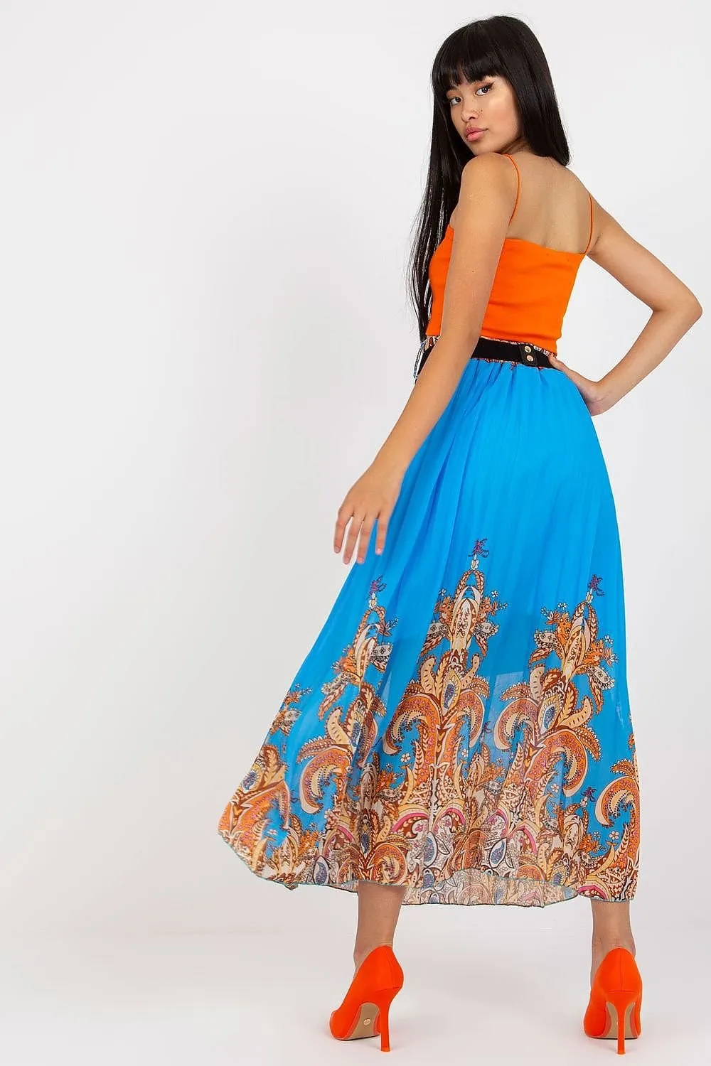 Long skirt with elastic waistband