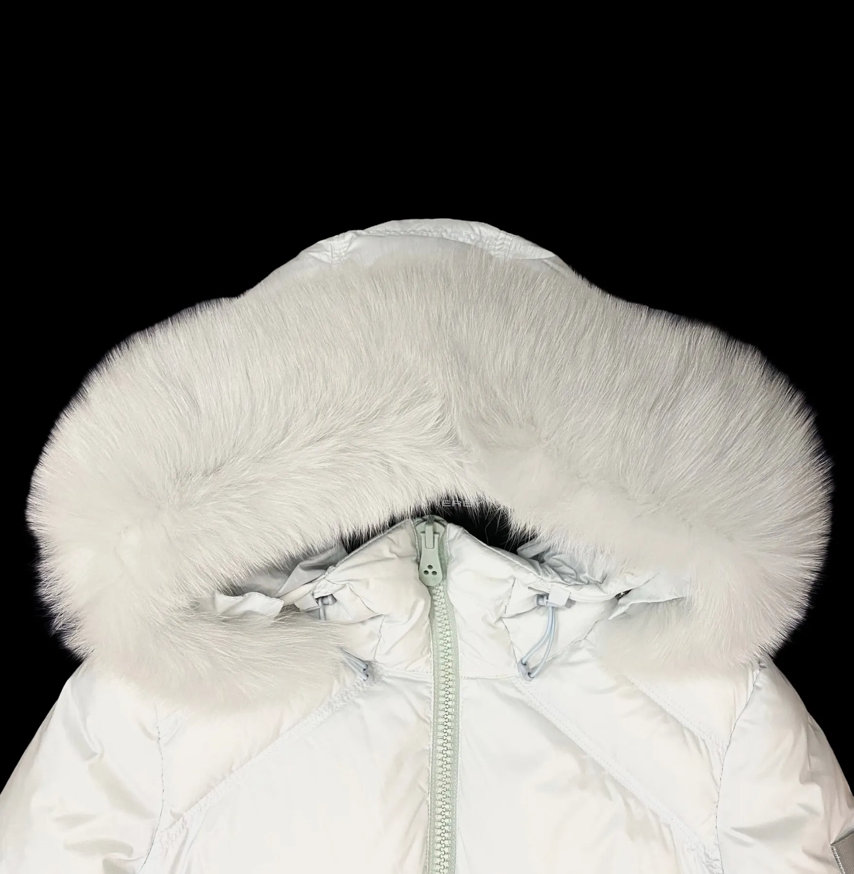 PEUTEREY Women's BELL Snow White Goose Down Detachable Fox Fur Hooded Coat
